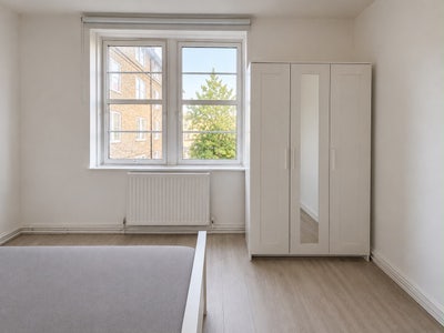 Room in a Shared Flat, Swanley House, SE17 Main Photo