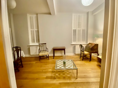 Flat for Rent in Oxfordshire on a Stunning  Estate Main Photo