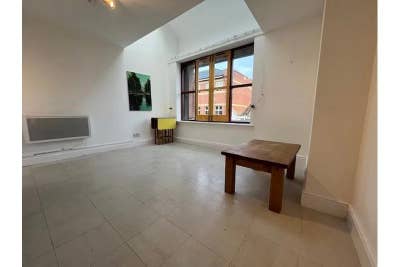 1 bed flat in the Jewellery quarter with study Main Photo