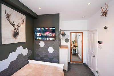 Double room Pimlico/shared bathroom with 1 person Main Photo