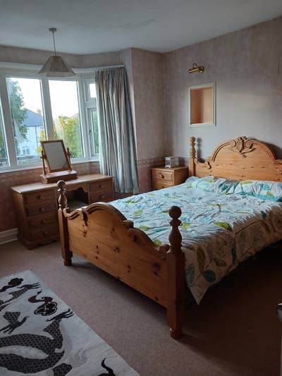 Spacious Double Room in Iford &pound;600 incl.Bills Main Photo