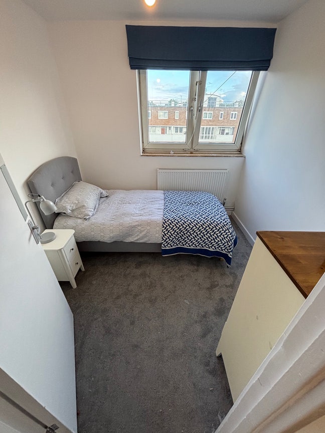 Single Room  Main Photo