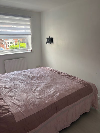 Double rRoom next to Station  Main Photo