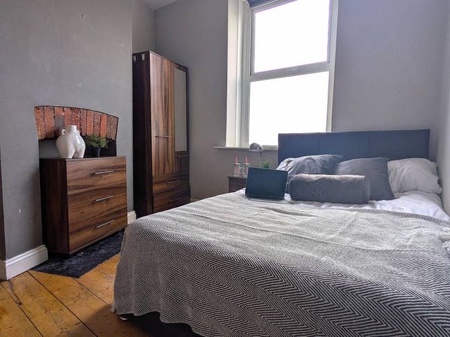 Small Double Room, Great Value, BS5 Main Photo