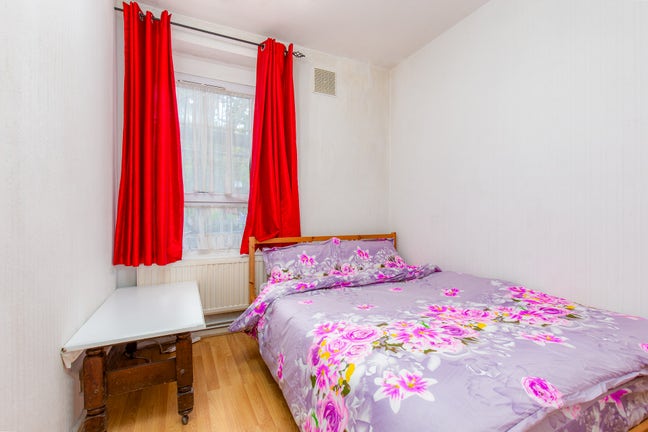 East London – E1W 🏠 Wapping Zone 2 Main Photo
