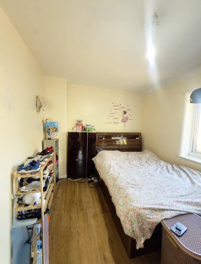 Spacious Double Room Available – Dagenham RM8  Main Photo