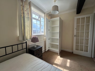 Single and Double room available  Main Photo