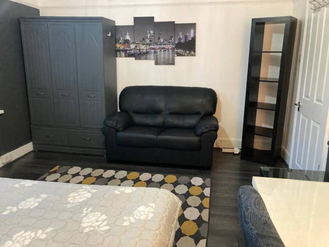 Two rooms to rent in Chiswick W4 Main Photo