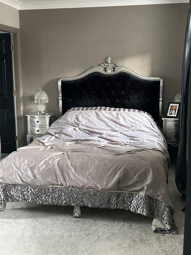 Large double room with en-suite to let  Main Photo