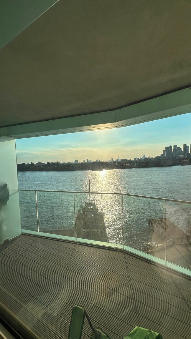 Exceptional 2 Bedroom | 2 Bathroom Riverside Apart Main Photo