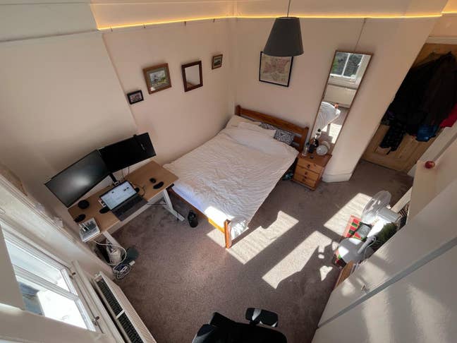 Double Bed Room just off Clapham Common Main Photo