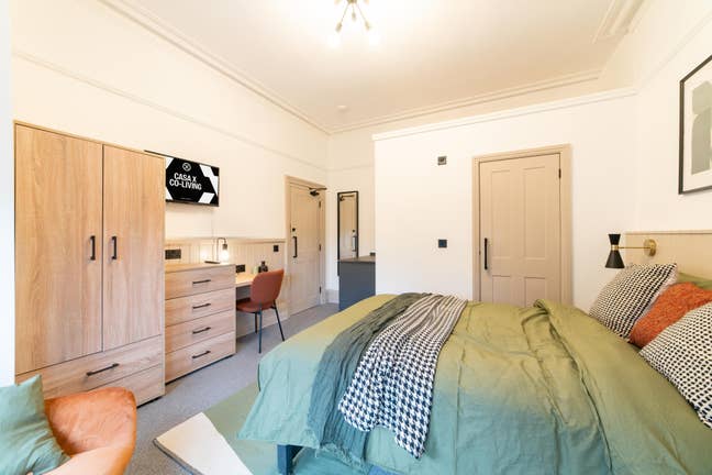 🍉 En-Suite Room | Near RPH | Bills Included 🍉 Main Photo