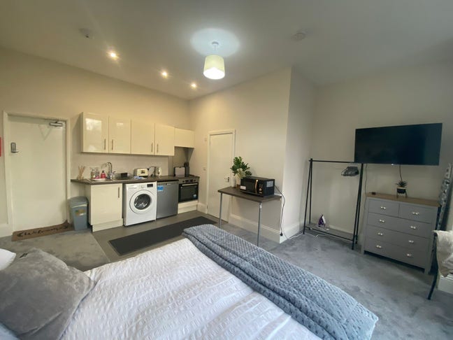Studio Apartment for Rent – Recently Refurbished | Main Photo