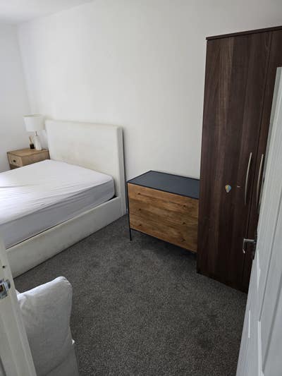 Double  bedroom Main Photo