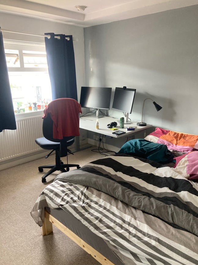 Short term let for a friendly person Main Photo