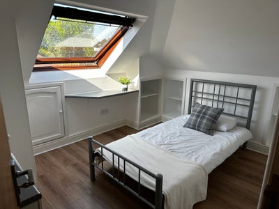 High Quality Room Available in Poole Main Photo