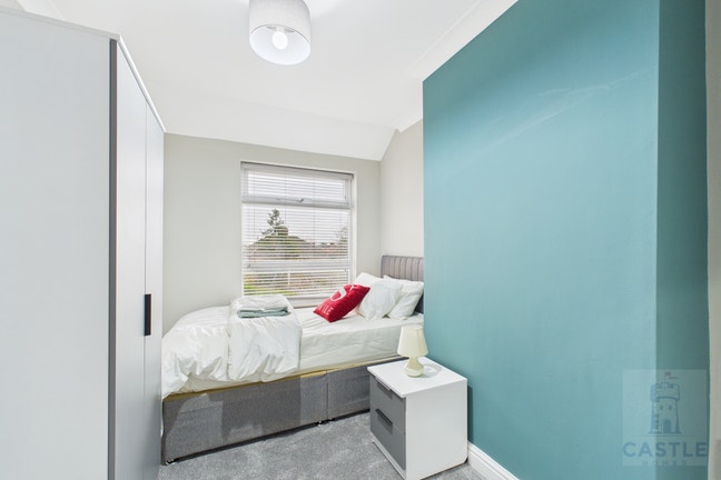 Single Ensuite Room - Half Price Rent Offer Main Photo