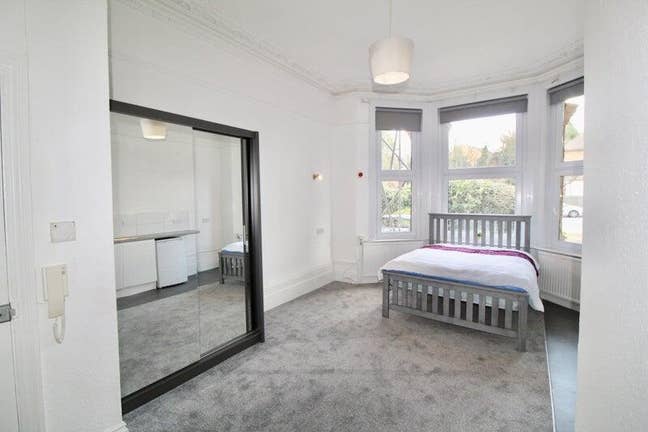 Large En-Suite Room Main Photo