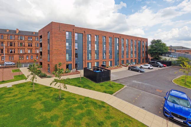 2-Bed West End Flat Near Glasgow Uni Main Photo