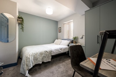 Ensuite Rooms Available 🏡 Stanley Close Main Photo