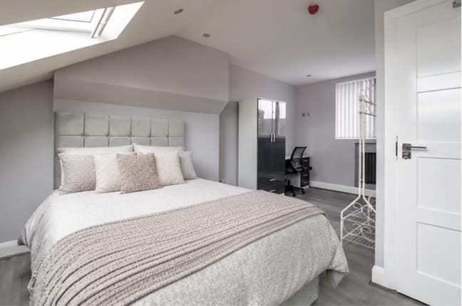EN-SUITE ROOM - Walking distance to city Main Photo