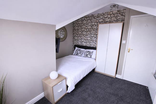 Room in Sneinton NG2 - Now Main Photo