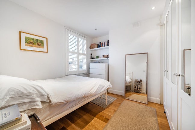 Double Room in Fulham House  Main Photo