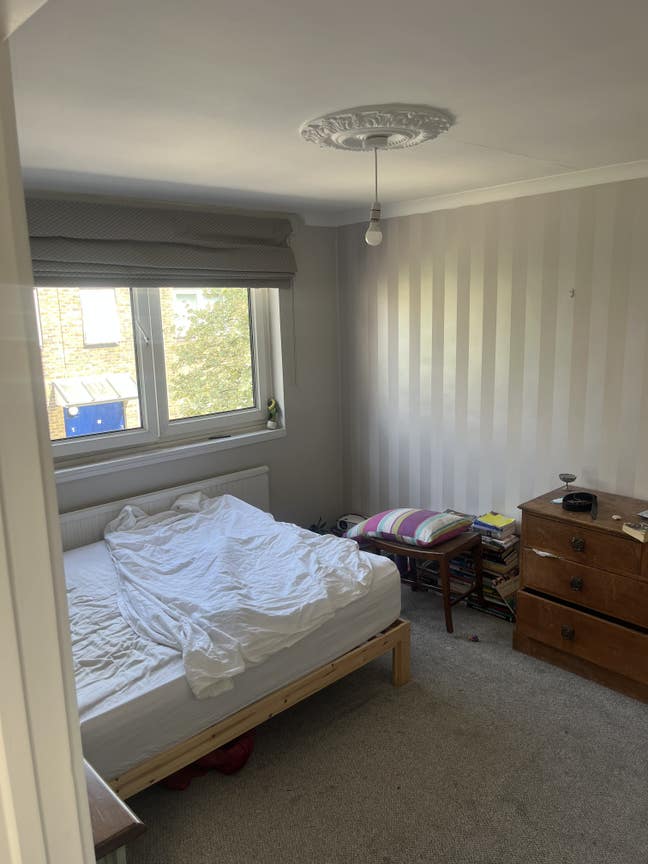 Double Room 1 minute walk from Victoria Park Main Photo
