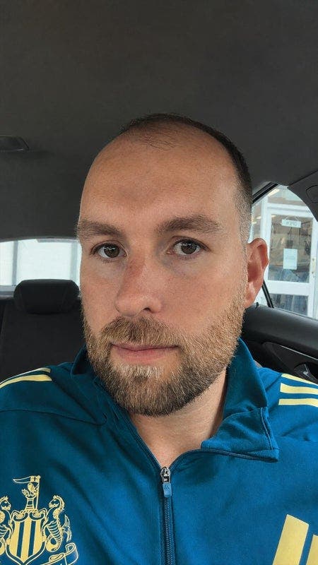 Professional Male seeks a single or double room Main Photo