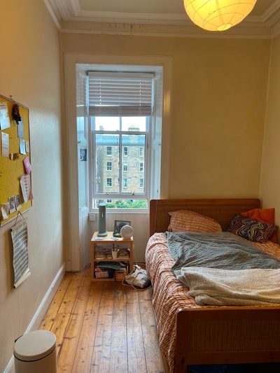 Double room in new town  Main Photo