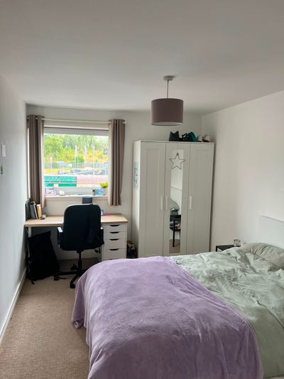 Double Bedroom - 15 Mins from Uni of Strathclyde Main Photo