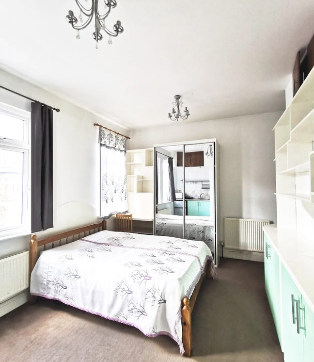 Great En-Suite Double Room 20 Minutes Victoria Main Photo