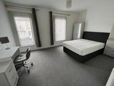 Room available! Main Photo
