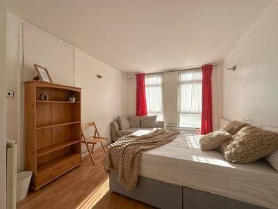 4 Rooms Available – Perfect for Students & Profess Main Photo
