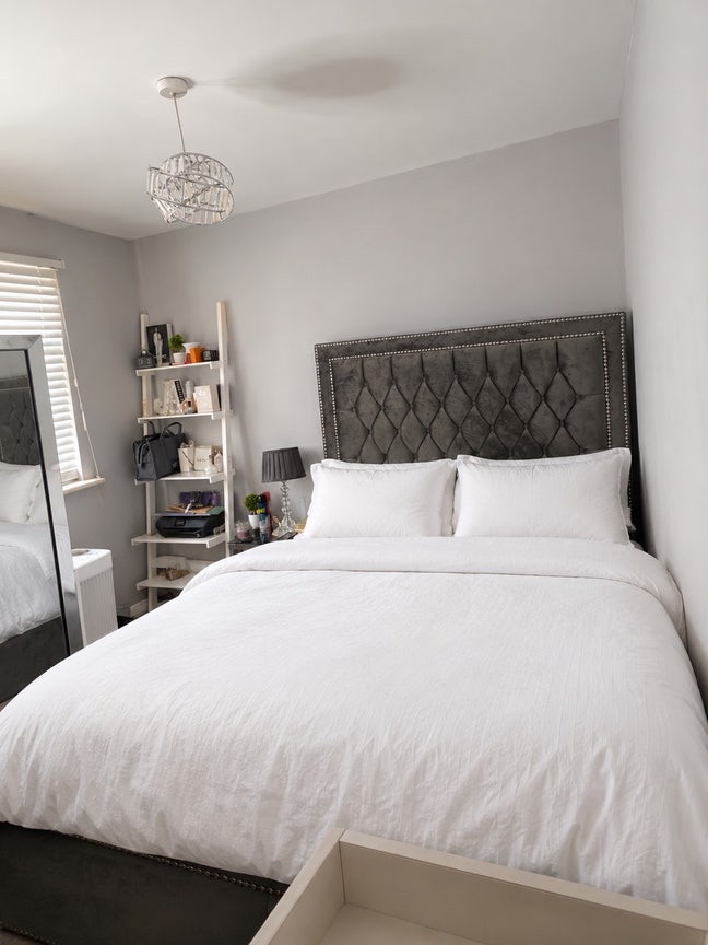 1 double room with en-suite available!  Main Photo
