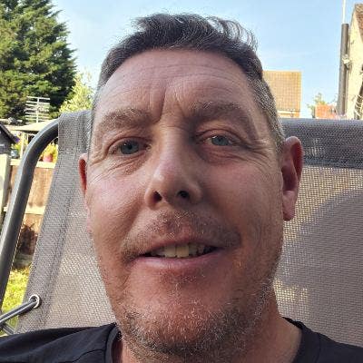 Professional Male seeks a single or double room Main Photo
