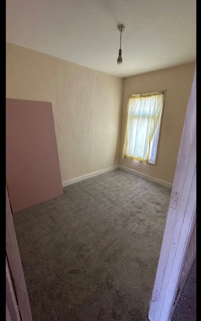 1 double room in southall  Main Photo
