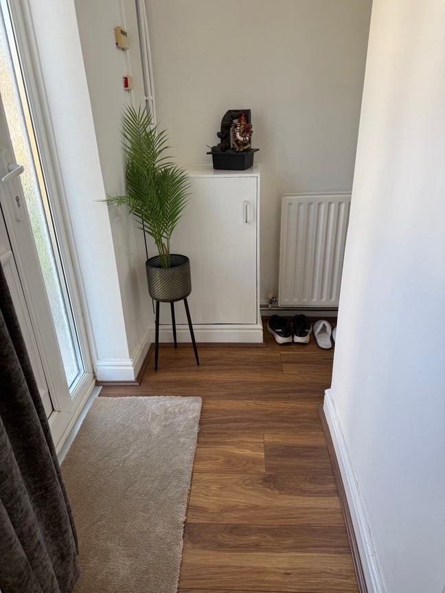 Rom to rent as par if house share  Main Photo