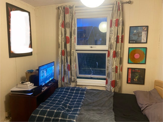 Double Bed Room - Elm Grove Main Photo