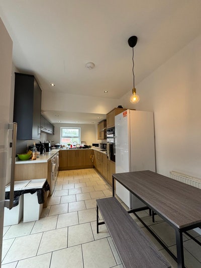 All Bills Included 📍 Furniture, Double Room  Main Photo