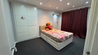 1 single and 1 Massive Double room  Main Photo