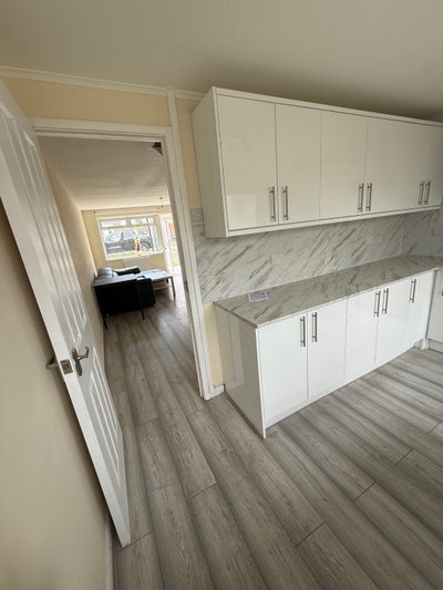 To Let – 2-Bedroom House at Baberton Mains Park Main Photo