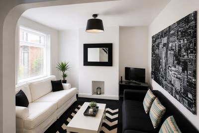 Furnished Double Room Near Town Centre  Main Photo