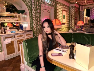 23y old girl looking for flatmates friends Main Photo