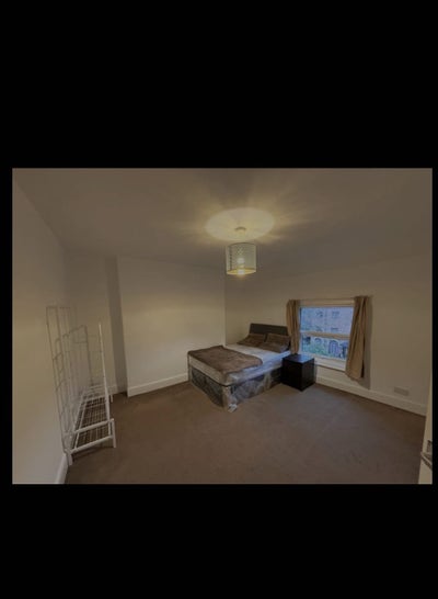 Cracking Double Room – Clean House, Friendly House Main Photo