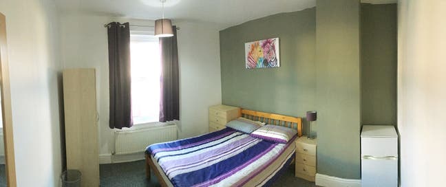 Large Double Room Available!! Main Photo