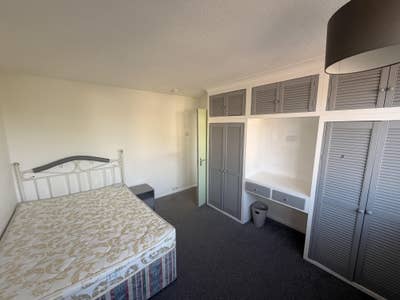  Newly Refurbished House Room Share Main Photo