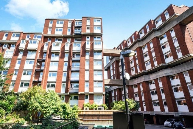Piccadilly Ln-Furnished Rooms- Islington/Holloway  Main Photo