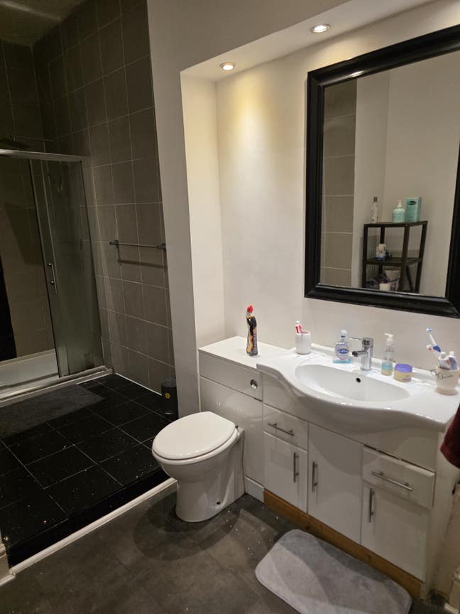 Room to rent ASAP, Manchester City centre Main Photo