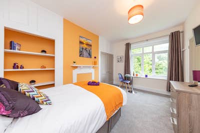 ✨  Spacious Furnished Double Ensuite Room Main Photo